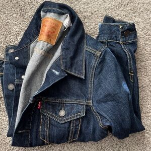 Levi’s men’s denim trucker jacket